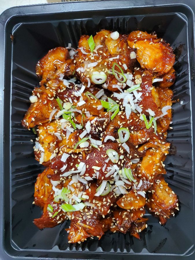 매콤한 돼야지족가 불족발