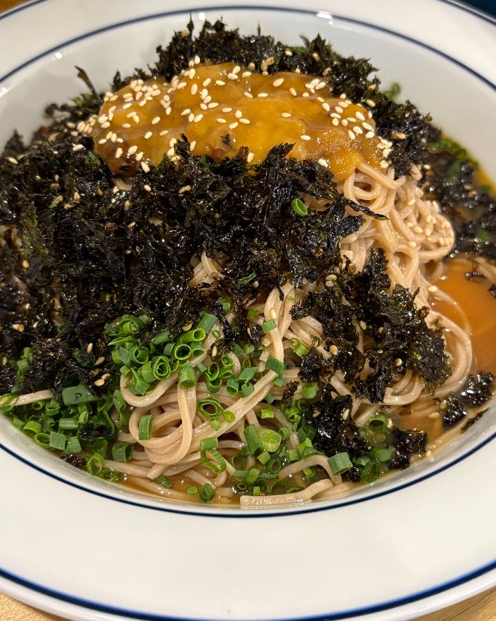 송도옥의 시그니처 메뉴, 우니소바의 황홀한 자태