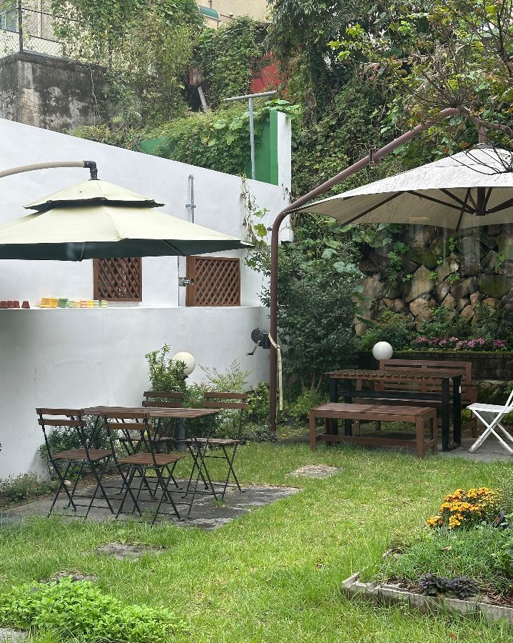 스밀다 야외 좌석