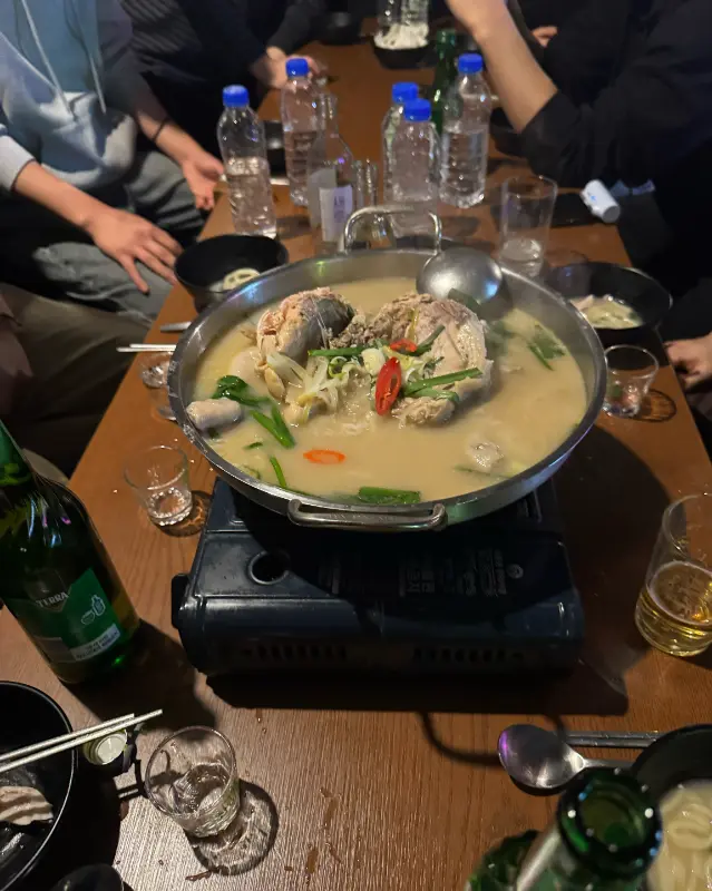 푸짐한 양의 닭볶음탕