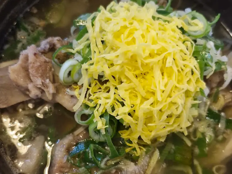뼈칼국수 근접샷