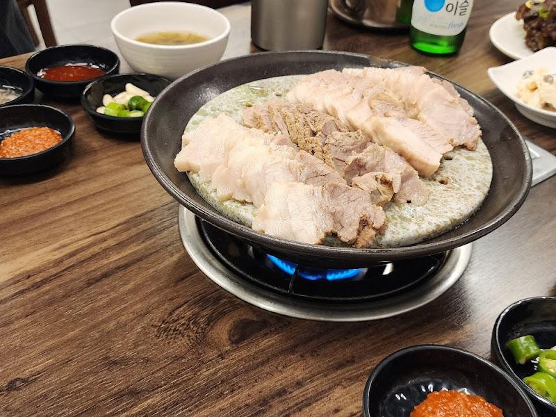 윤씨보쌈 보쌈정식