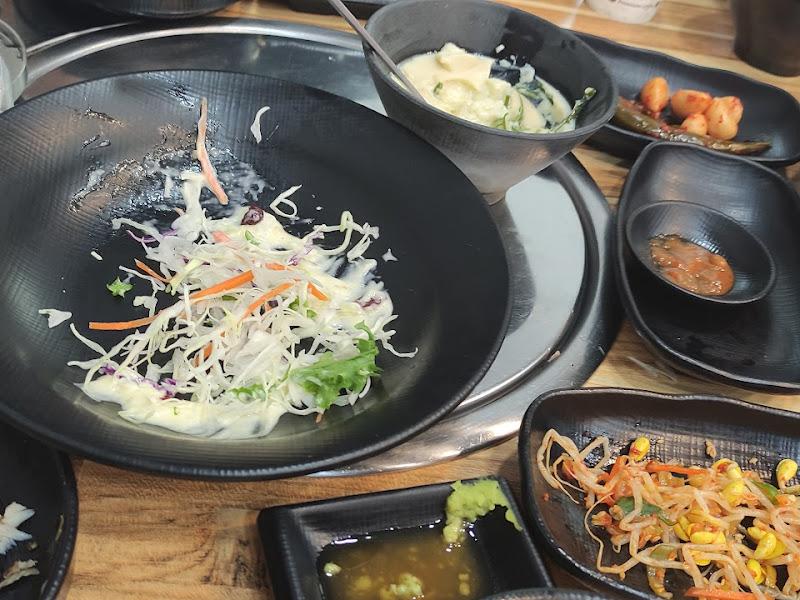 깔끔하게 비워진 그릇