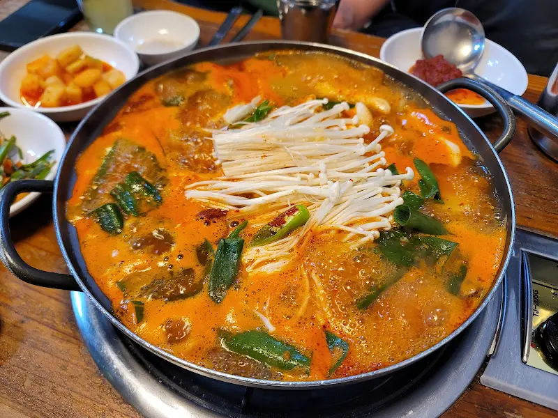 닭찜 다양한 채소와 함께