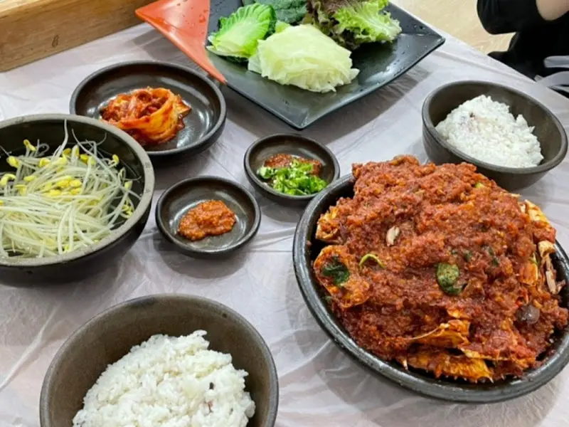 꽃게찜과 밑반찬