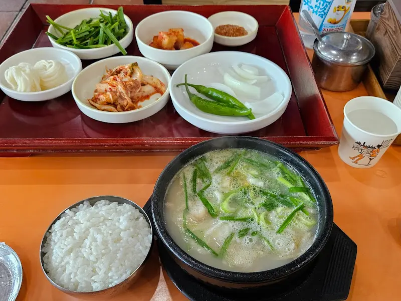 돼지국밥 전체 세팅