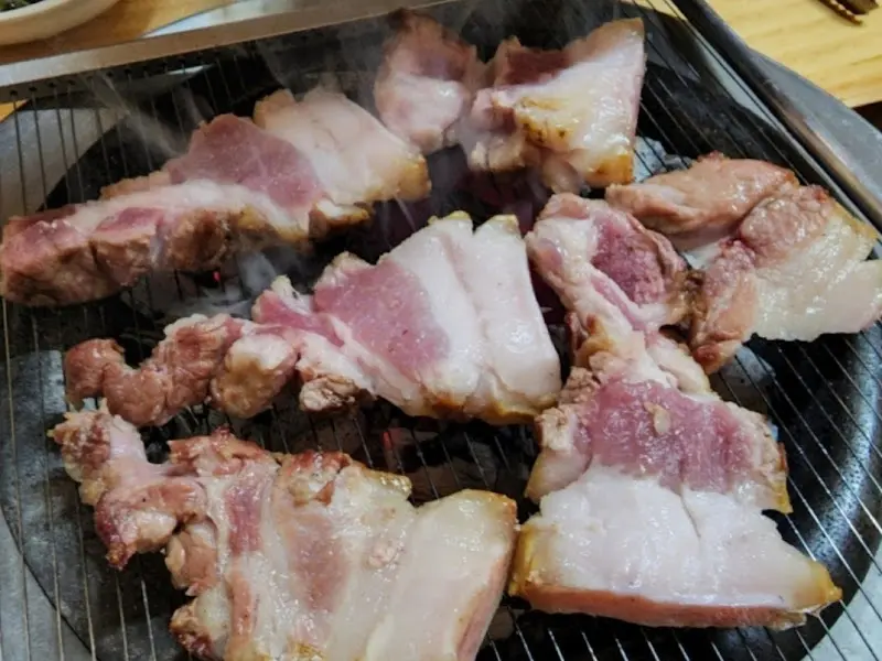 숯불 위 오겹살