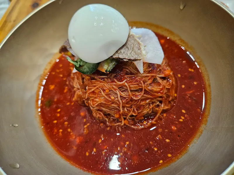 비빔냉면