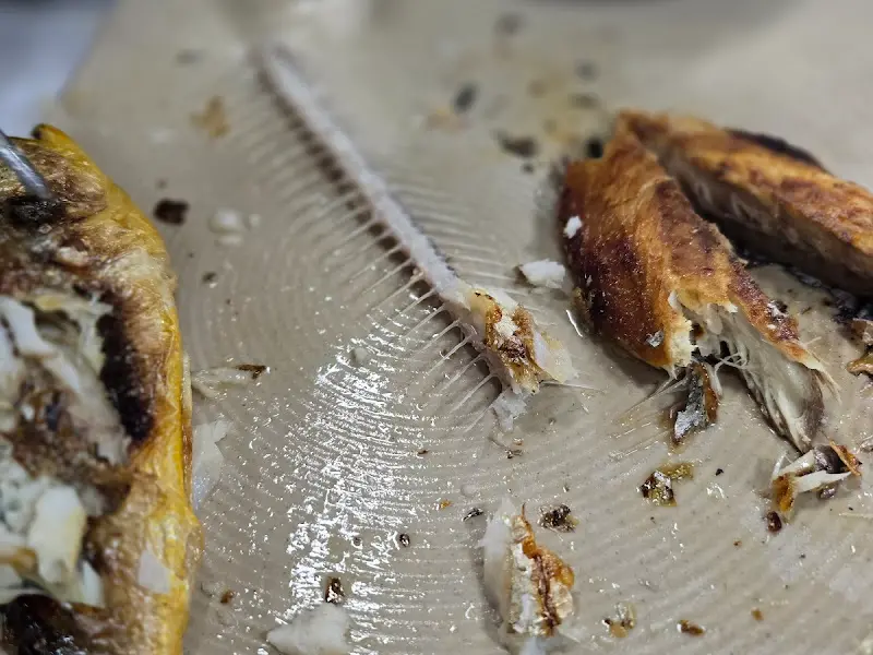 생선구이 잔해