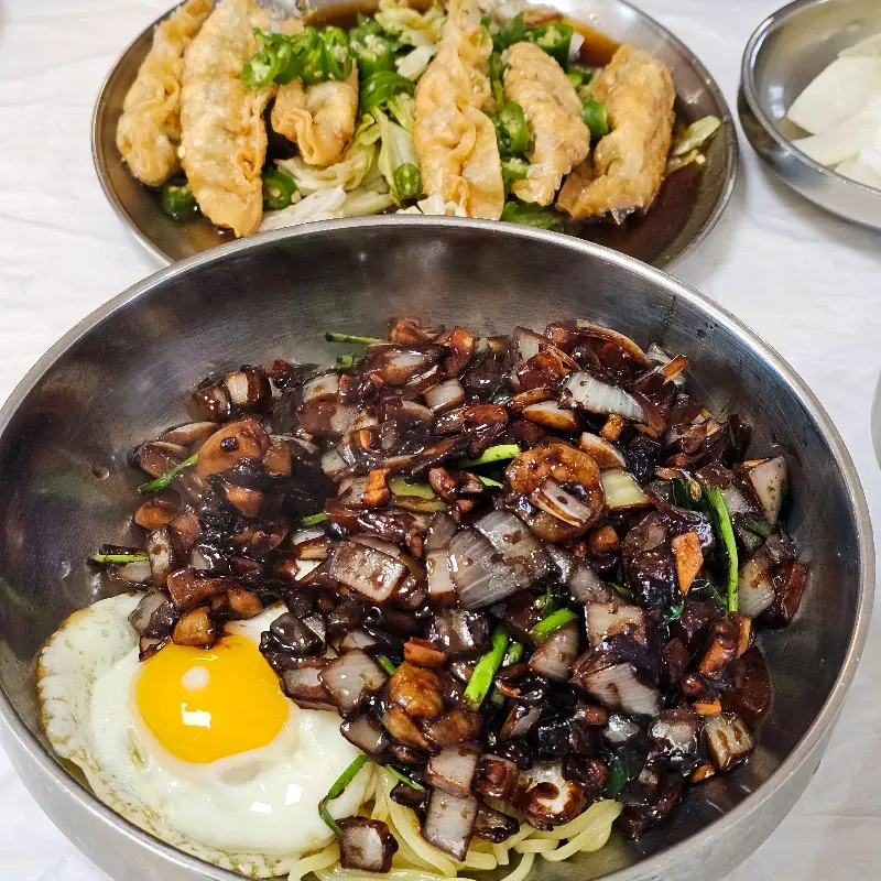 간짜장과 유림만두