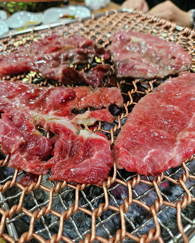 숯불 위에 구워지는 광양불고기