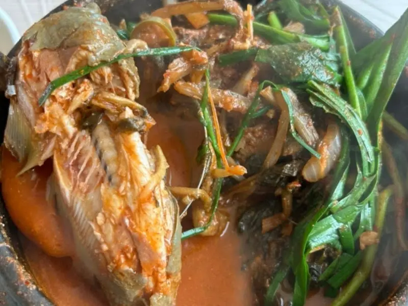 메기탕 속 메기