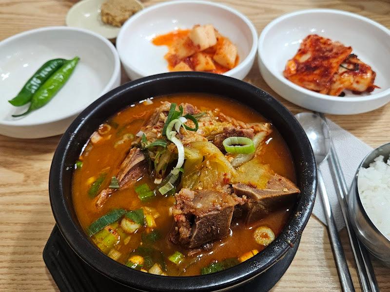 선지해장국과 깍두기, 김치