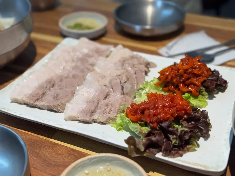 수육 근접 사진