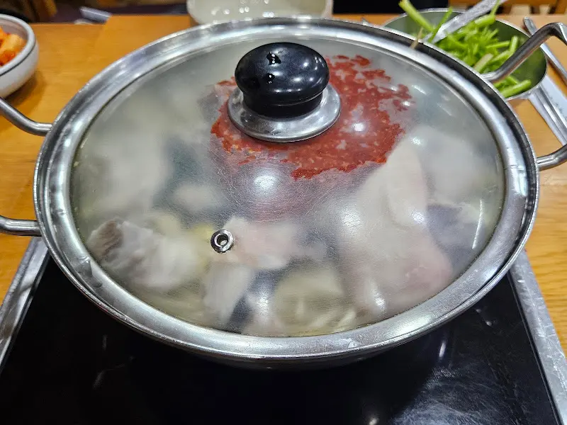 싱글벙글 복집 매운탕