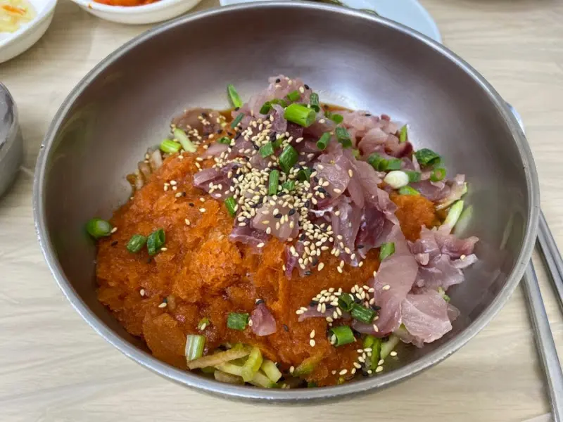 특물회의 근접 샷, 신선한 재료들이 돋보인다