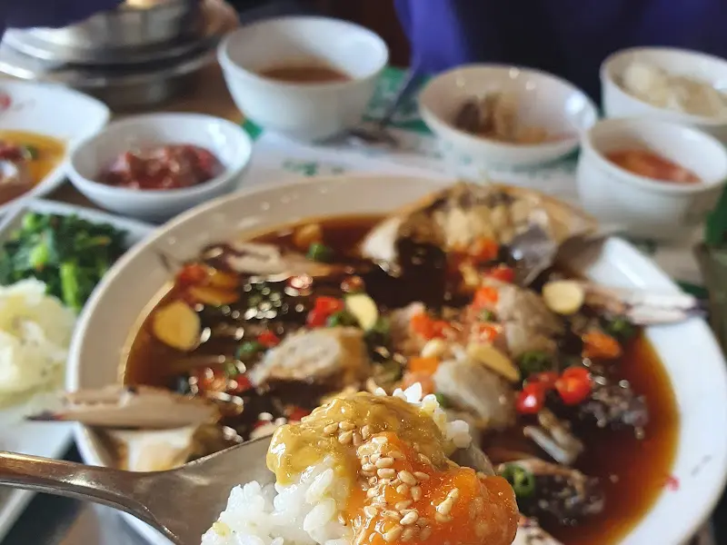 윤기가 흐르는 간장게장