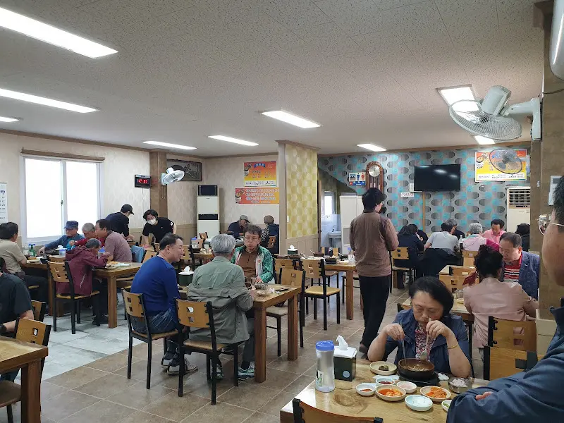 식당 내부의 모습