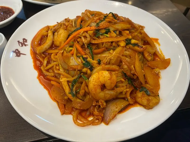 푸짐한 야끼우동