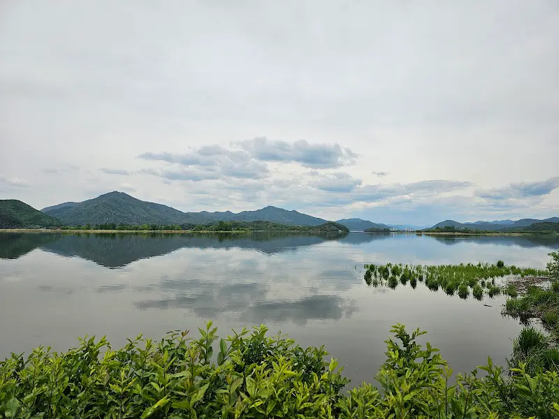 카페에서 바라본 팔당호의 풍경