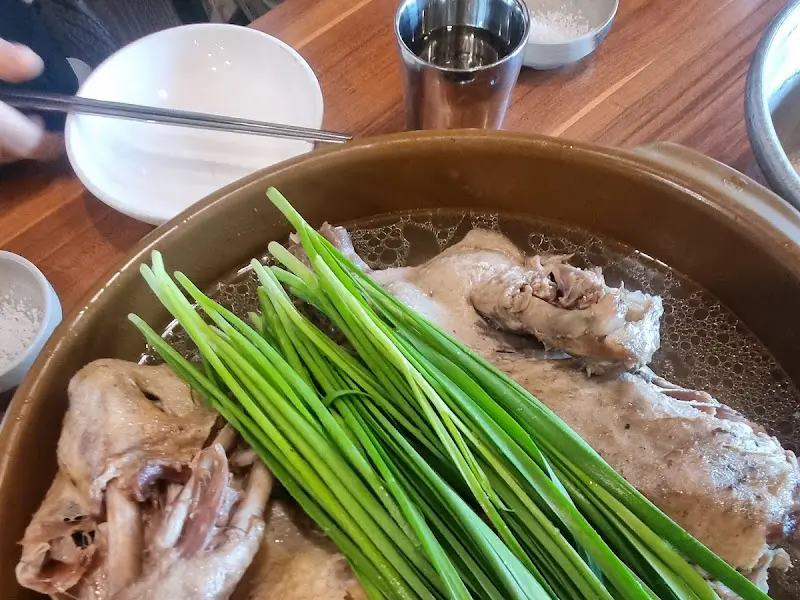 오리백숙 근접샷