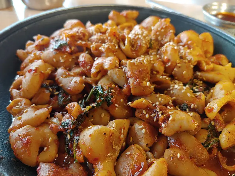 윤기가 흐르는 곱창