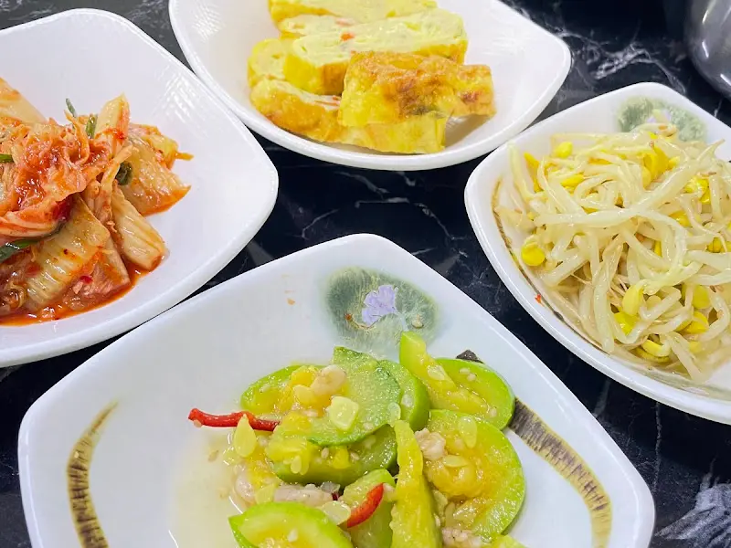 정갈한 밑반찬 클로즈업