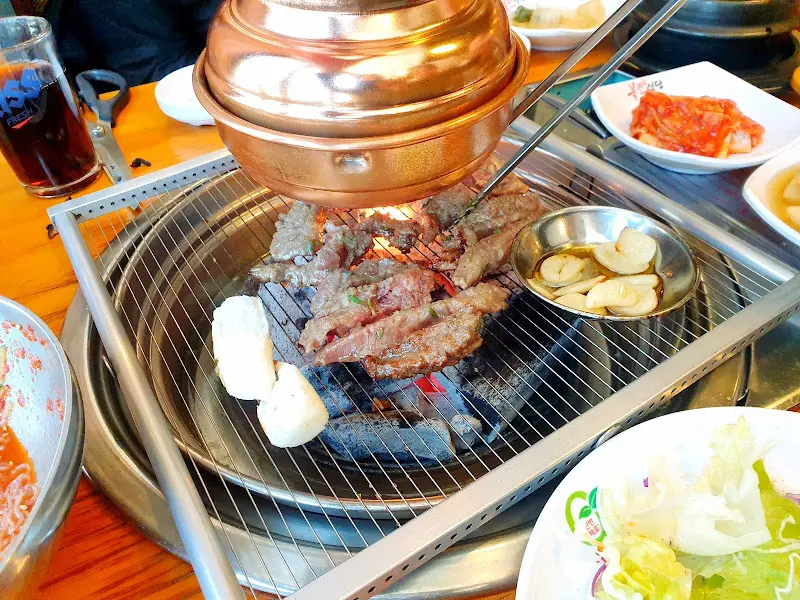 숯불, 김치, 소갈비살