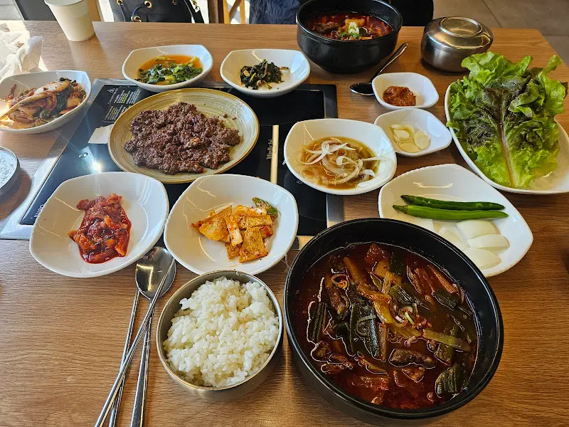 푸짐한 한 상 차림