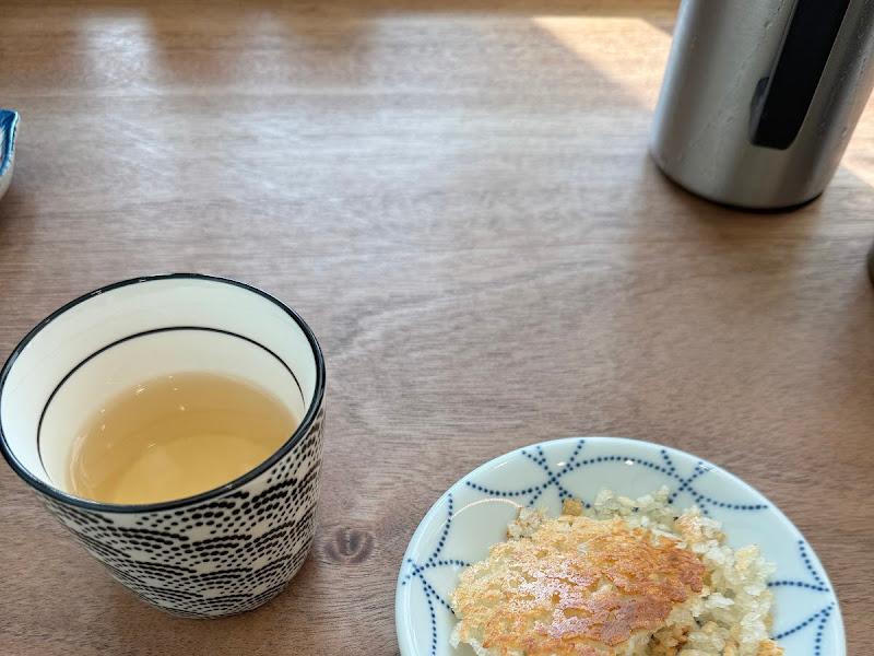 따뜻한 차 한 잔