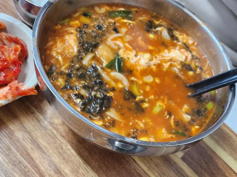 흰 칼국수