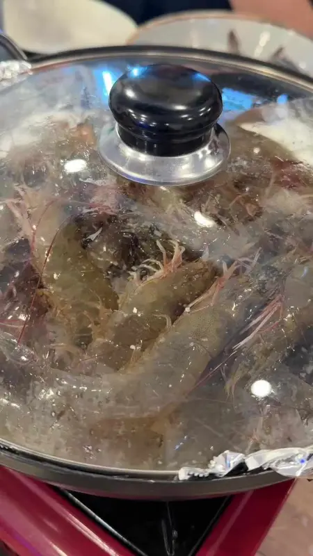 보글보글 끓는 매운탕