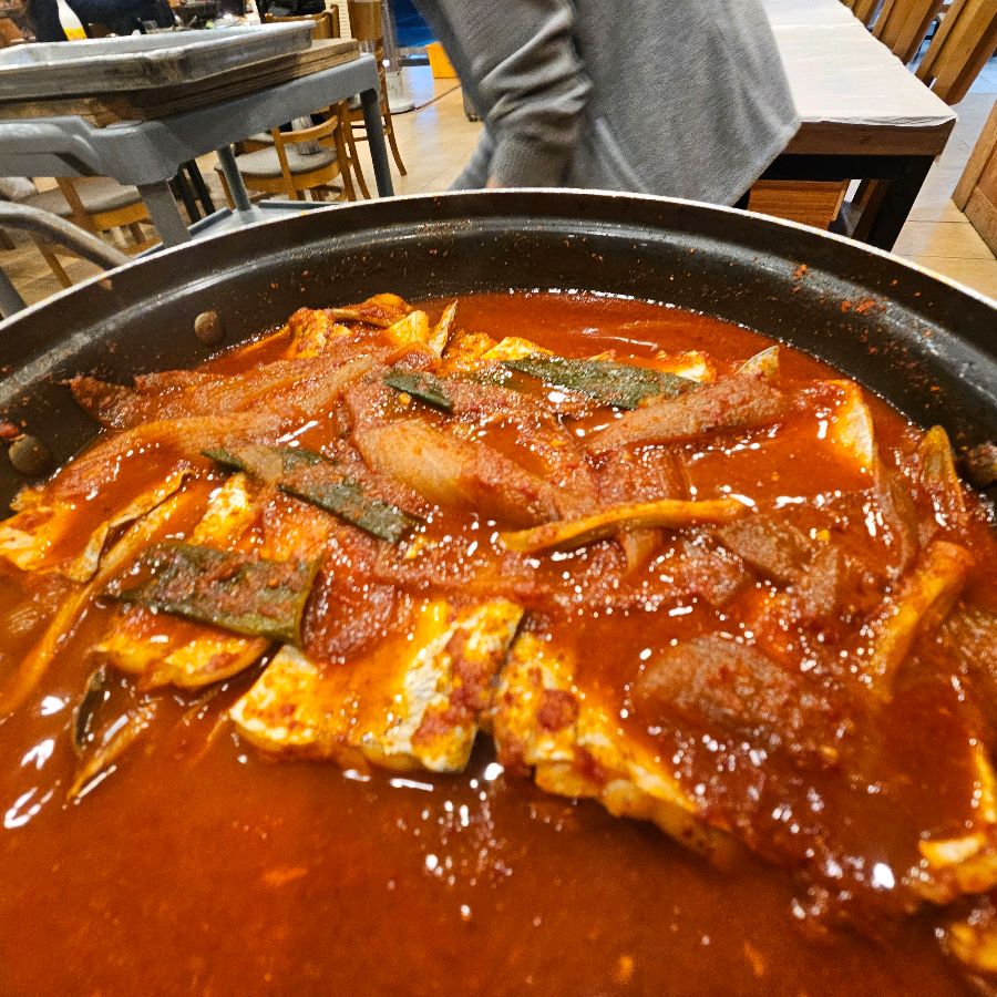 이금돈지 통갈치조림 제주공항본점의 메인 메뉴인 통갈치조림