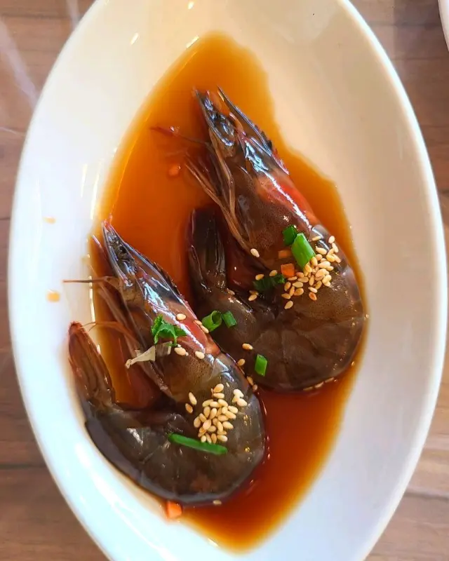 윤기가 흐르는 새우장