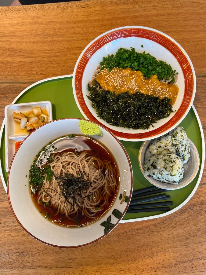 송도옥 우니소바와 주먹밥 한상차림