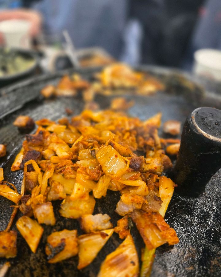 볶음밥이 완성된 모습