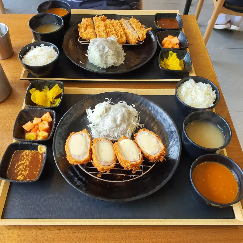 황금빛 튀김옷을 자랑하는 연돈의 돈까스