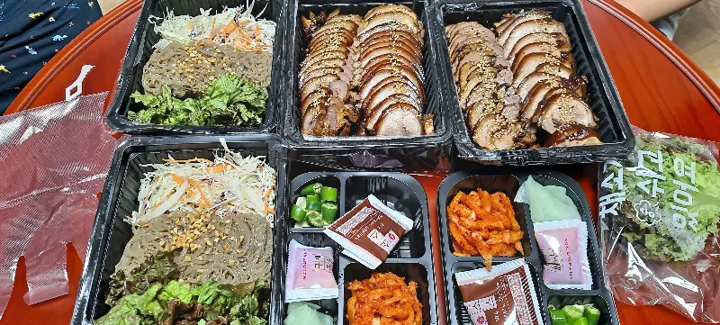 푸짐한 한 상 차림