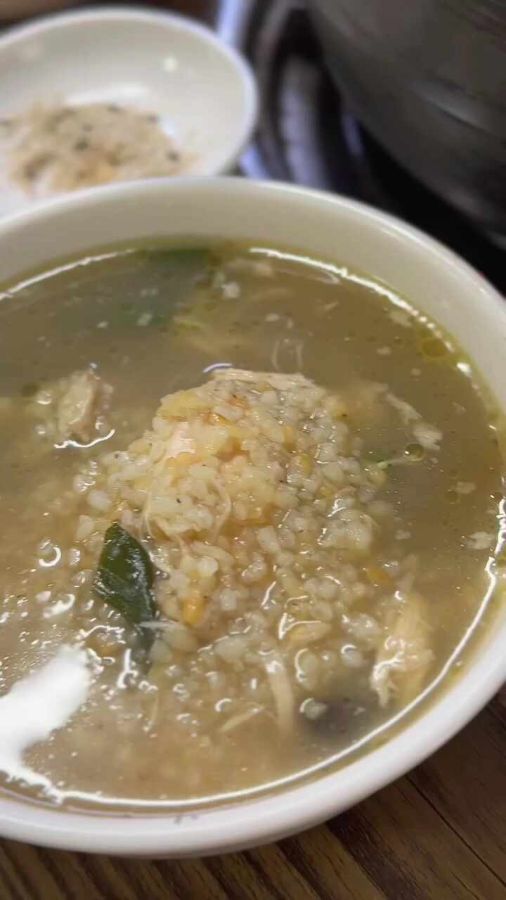 닭백숙을 시키면 나오는 닭죽