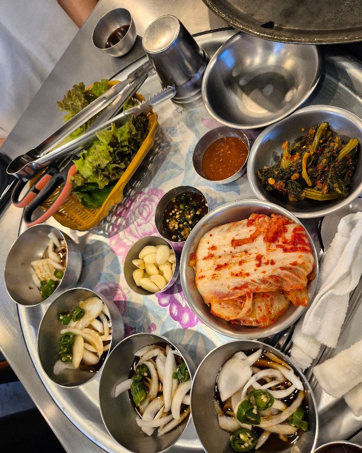 다채로운 곁들임 메뉴