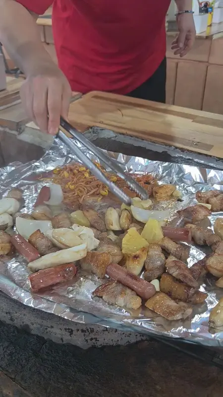 고기 굽는 모습