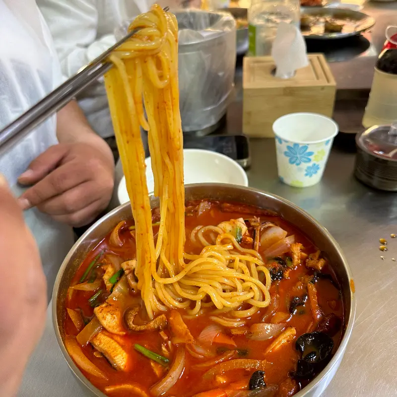 정선생옛날짜장 짬뽕