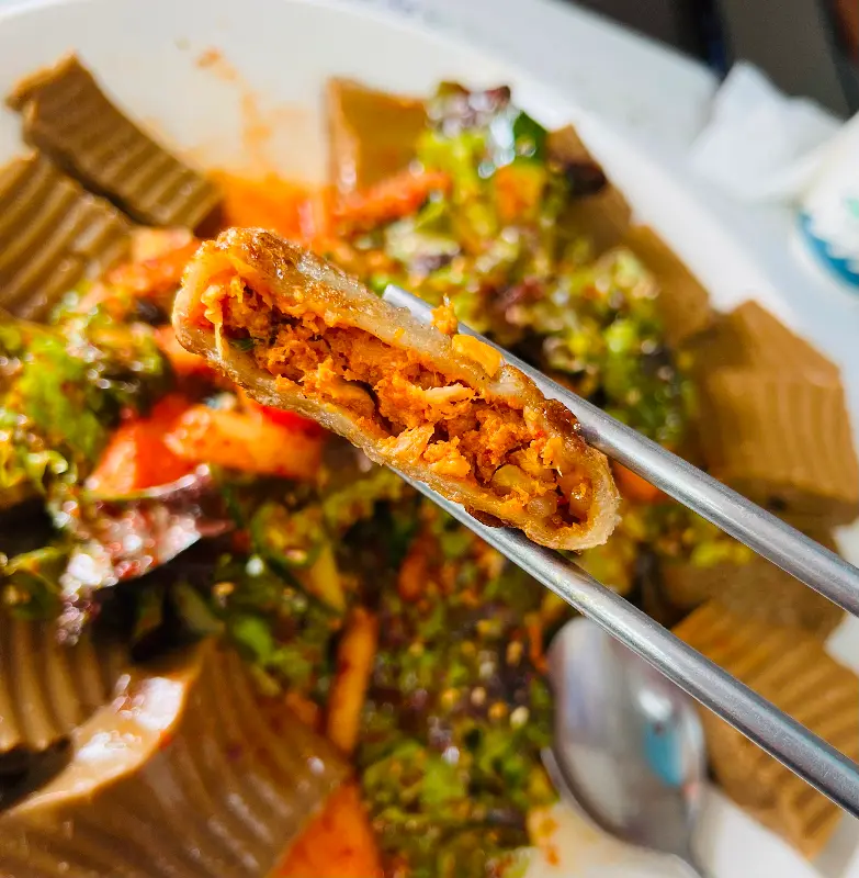 도토리묵과 메밀전병