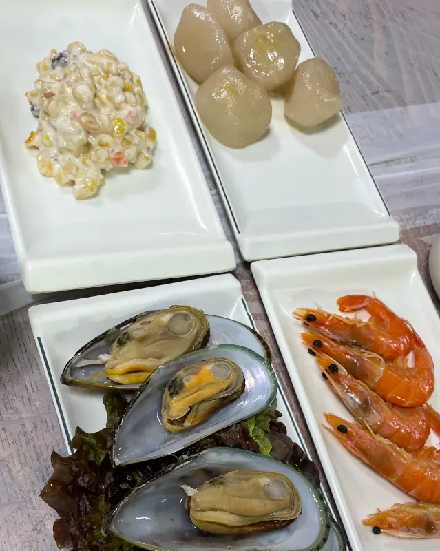 다채로운 스끼다시 한 상 차림