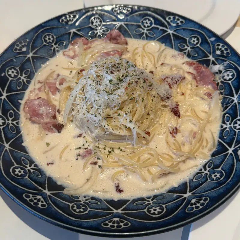 먹음직스러운 까르보나라