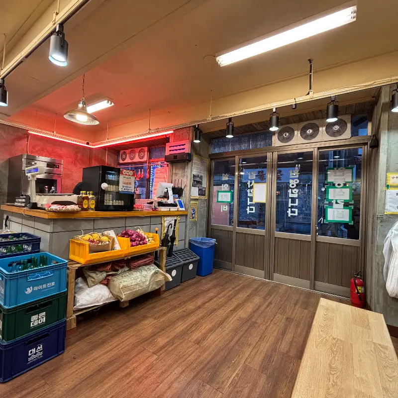 낙동숯불갈비 내부 인테리어