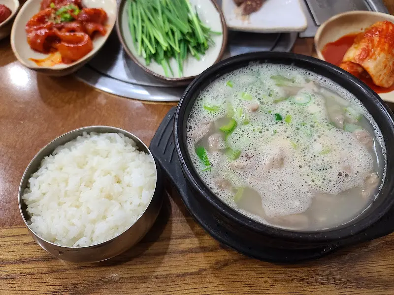 순대국밥 한 상 차림