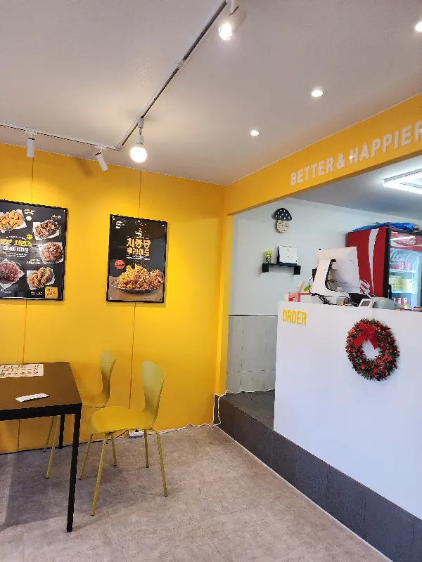 깔끔하고 쾌적한 매장 내부