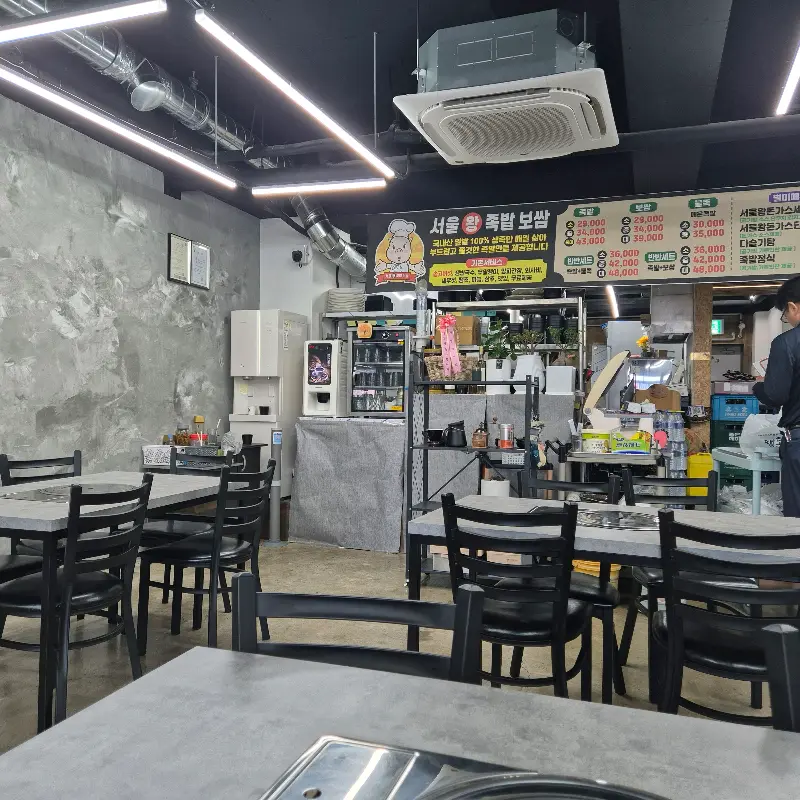 깔끔하고 쾌적한 매장 내부