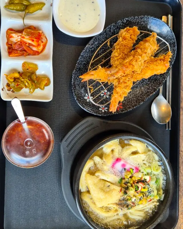 유부우동과 새우튀김